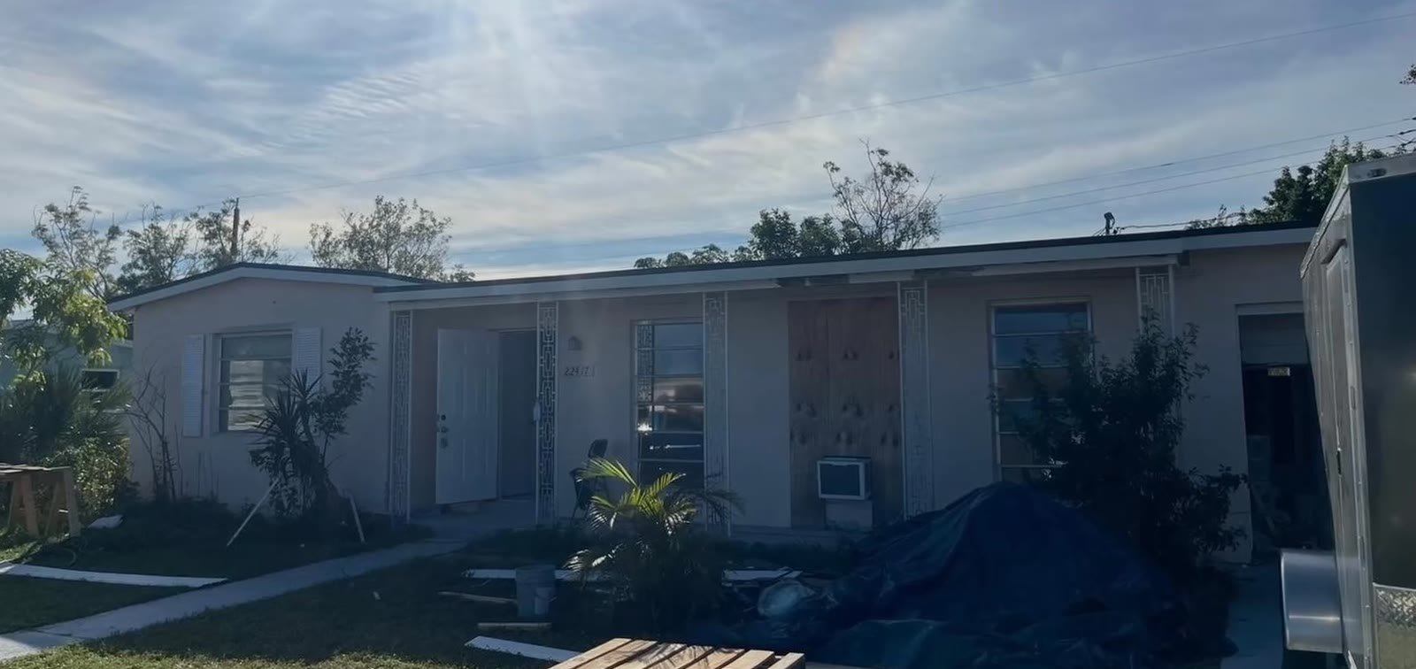 House exterior before remodel