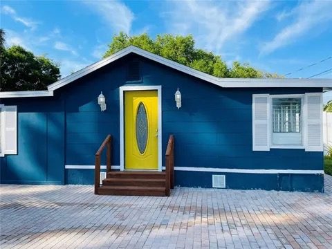 Blue rent-to-own home in Osprey