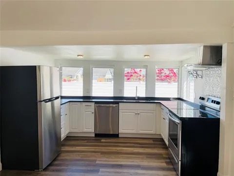 437 Pennsylvania Ave. Osprey, FL 34229 photo 5