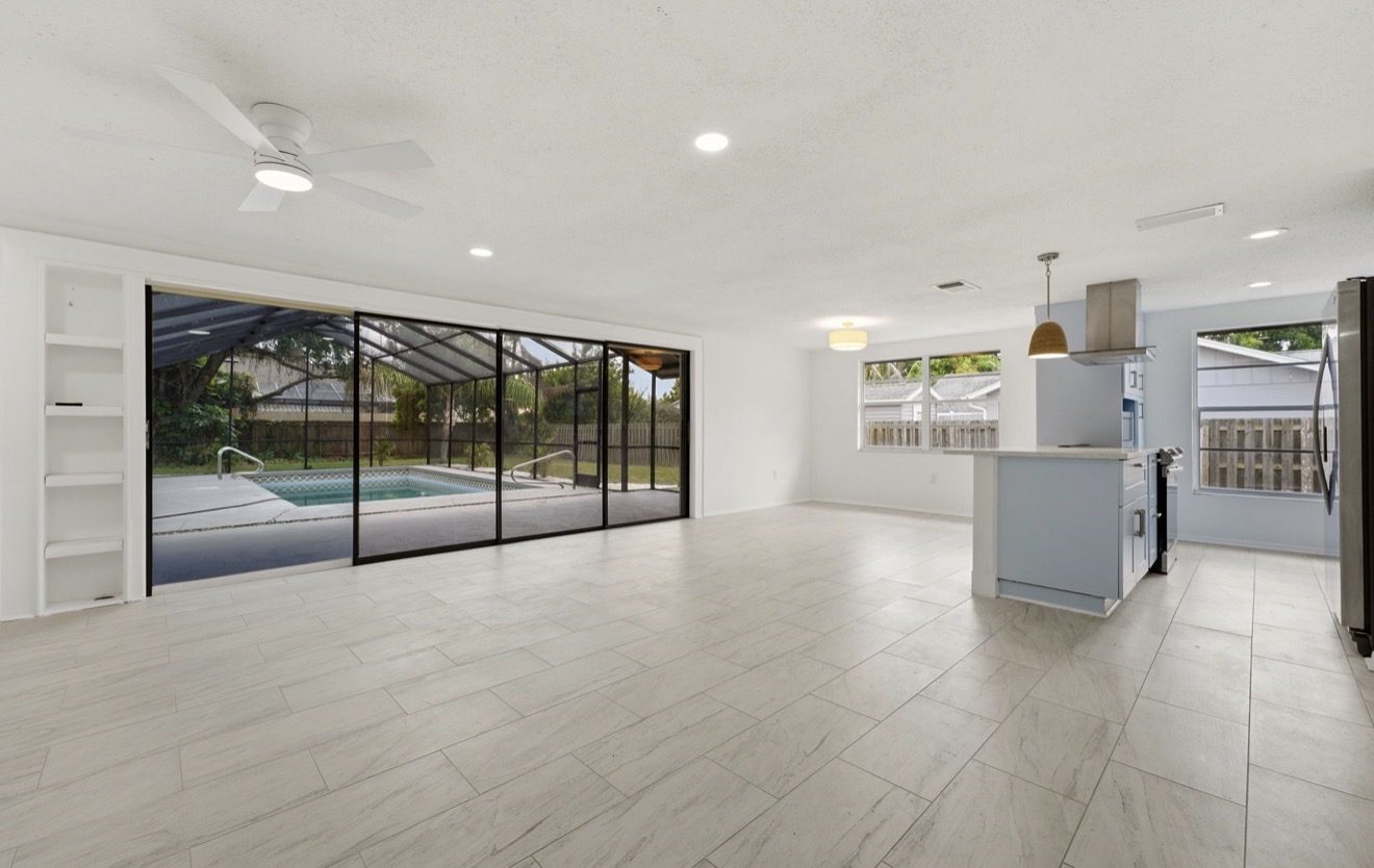 4731 Atlantic Ave. Sarasota, FL 34233 photo 2