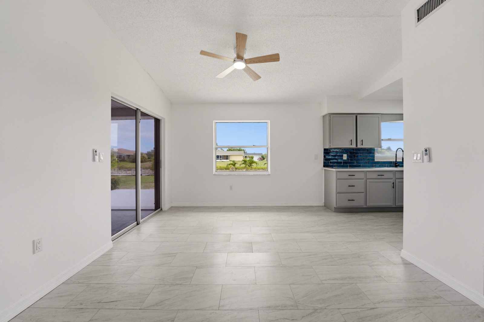 192 Annapolis Ln. Rotunda West, FL 33947 photo 6
