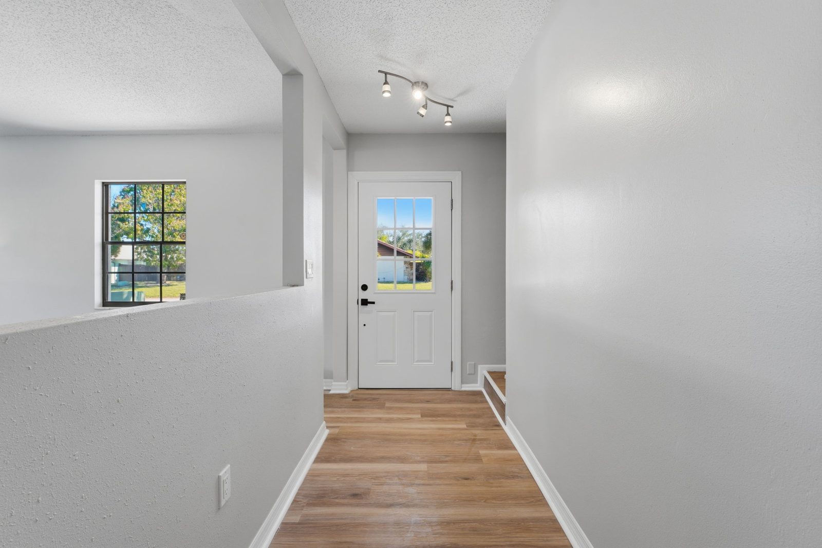 5328 Fox Run Rd. Sarasota, FL 34231 photo 4