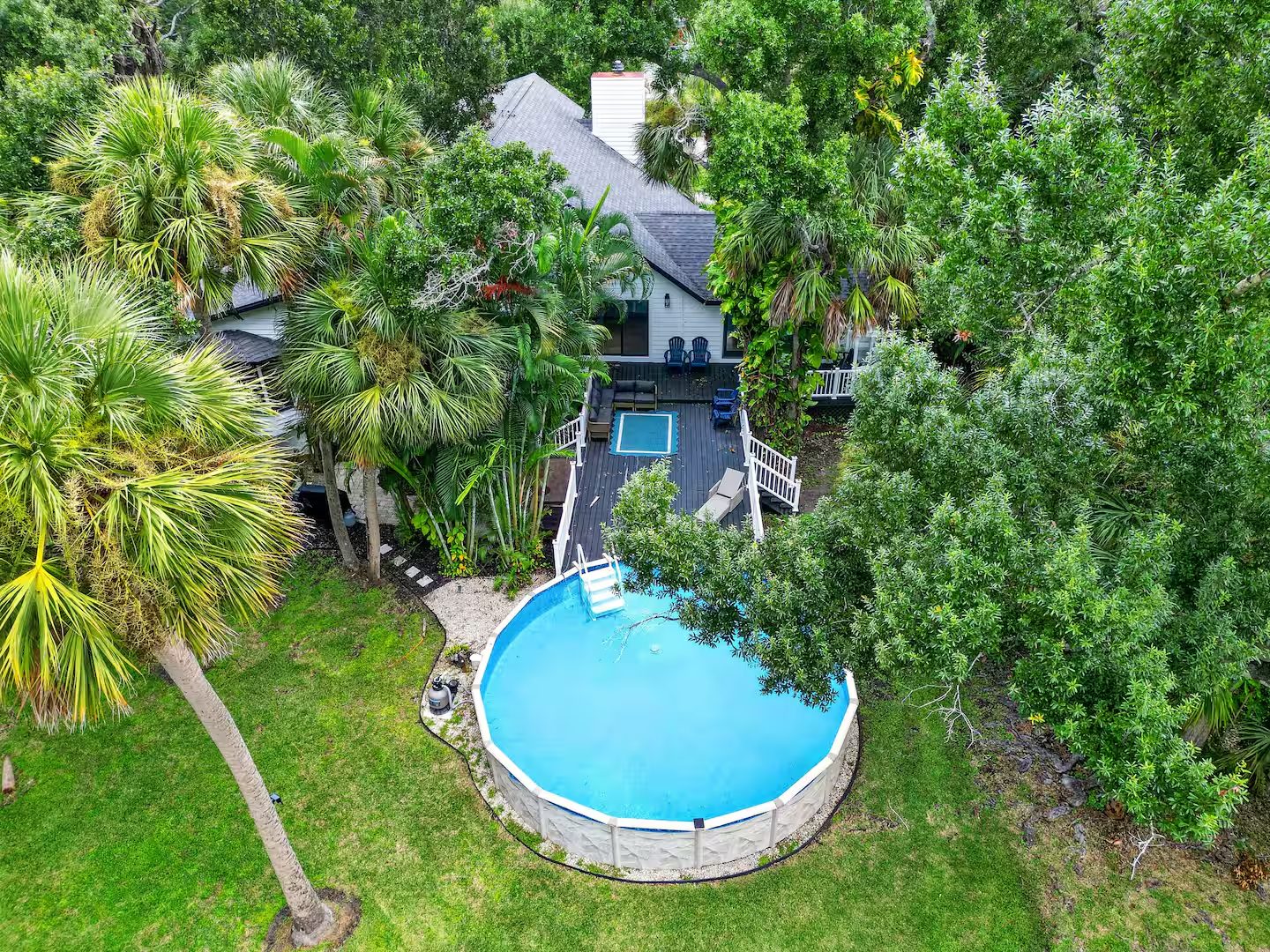 Nokomis Beach Tropical Treehouse