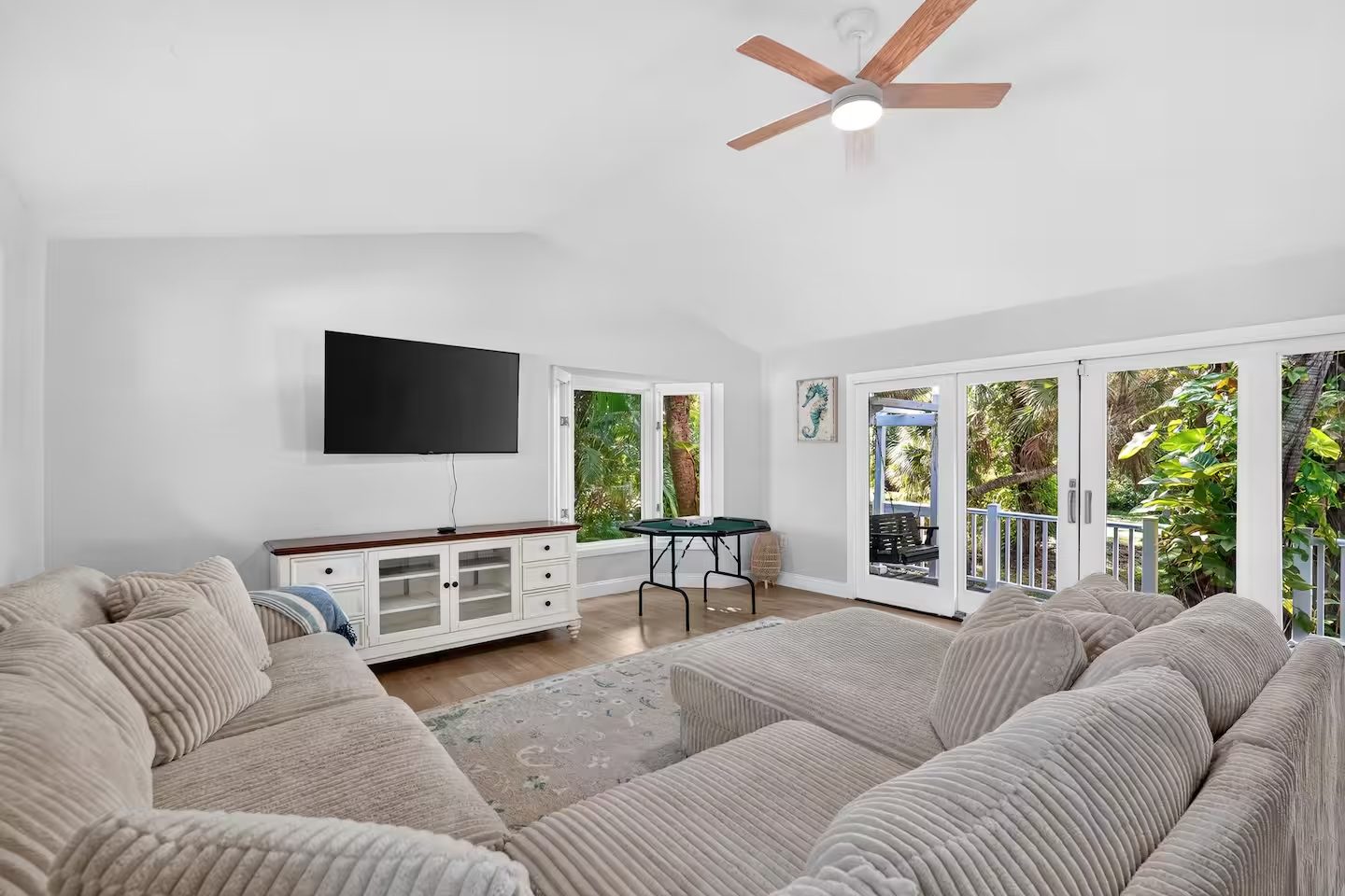 Nokomis Beach Tropical Treehouse! Short Term Rental photo 6