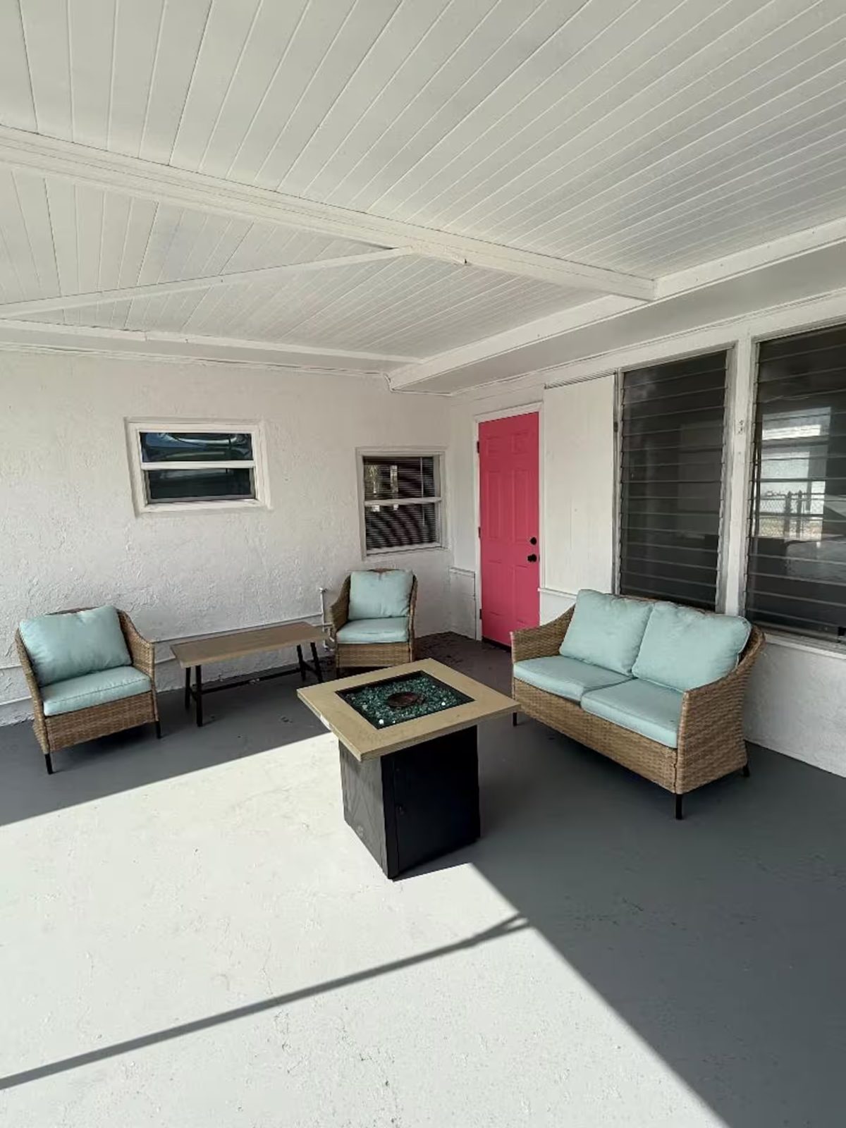 Pink Door Cottage Venice Island! Short Term Rental photo 3