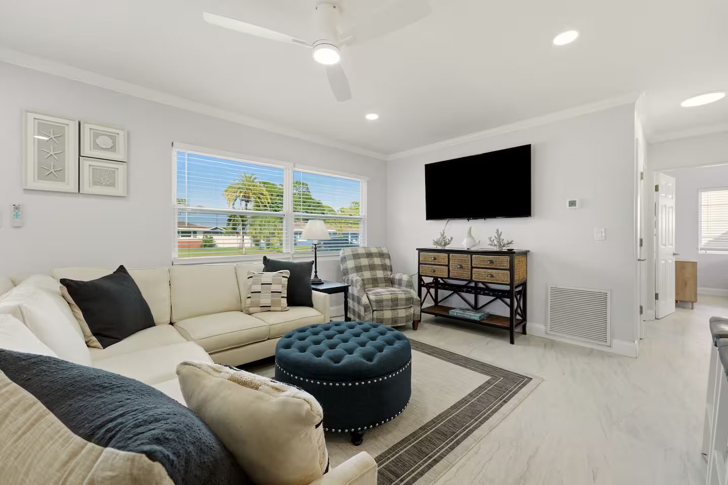 Venice Island Pool Home! Short Term Rental photo 4