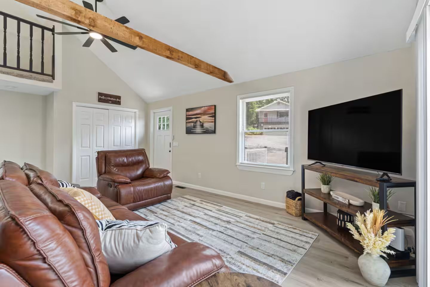 Mountain Home on Lake Chatuge! Short Term Rental photo 2